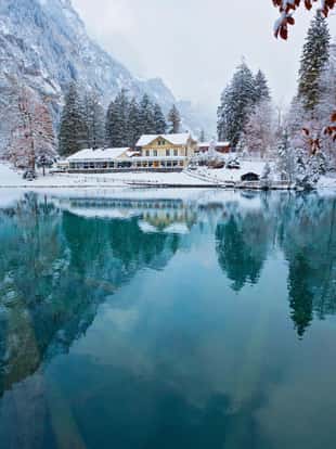 Wunderschöner Bergsee in den Schweizer Alpen, Schweiz