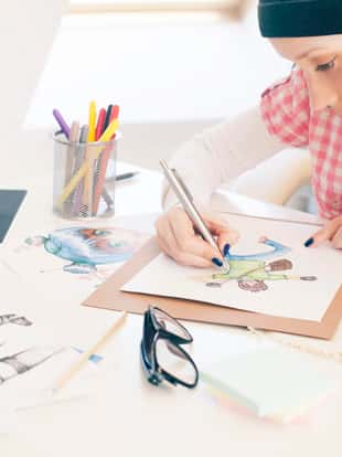 Female artist painting in her studio. Manga style.