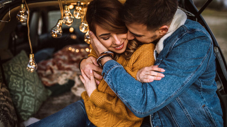 Valentines Day for Aquarius and Pisces 2025